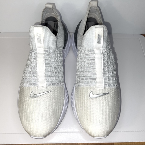 Nike React Phantom Run flyknit 2 White / Silver CJ0280-100 Women size 9.5 - Picture 5 of 11